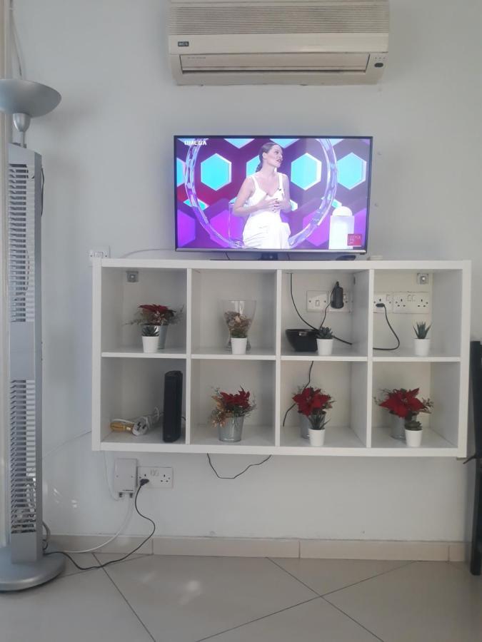 A Modern Apartment For You ニコシア エクステリア 写真
